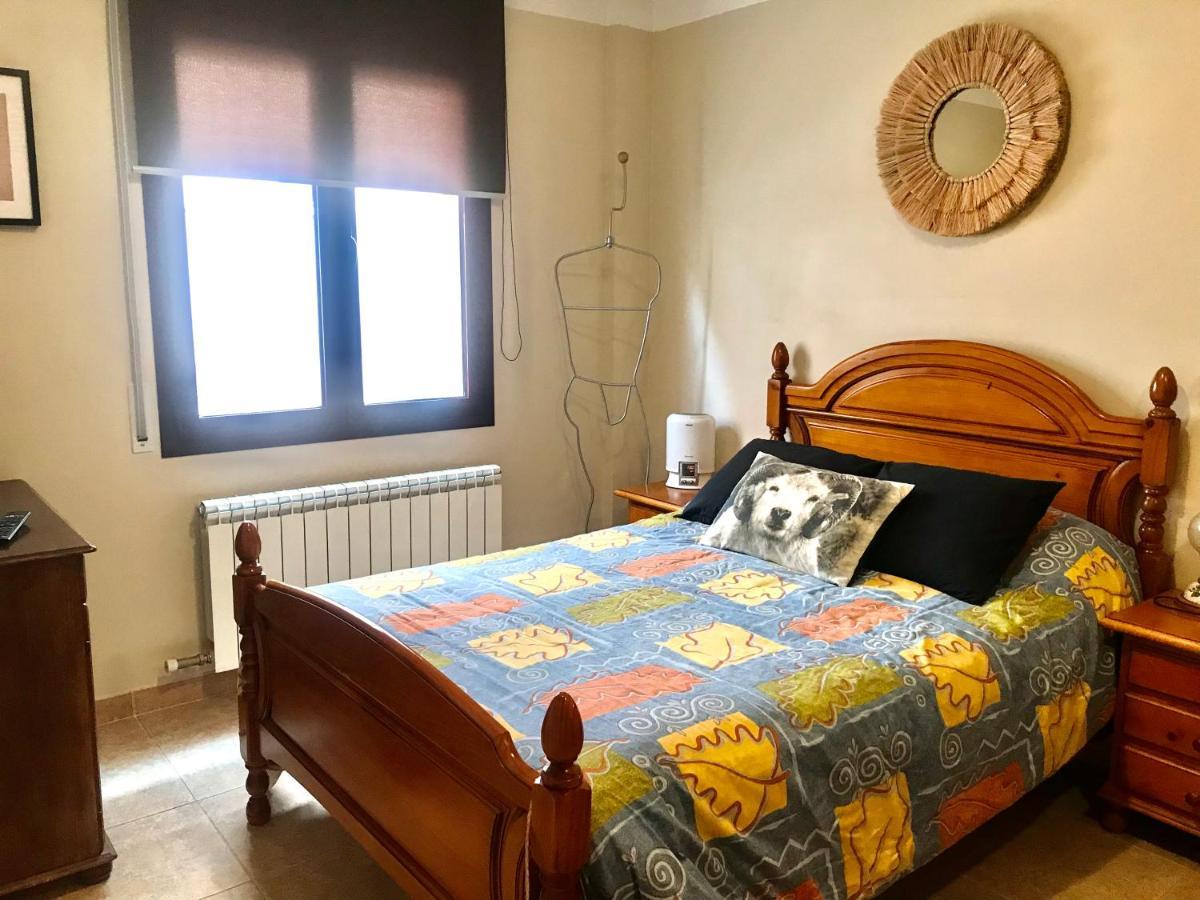 Apartament Amb Parking Privat A St Joan De Les Abadesses Sant Joan de les Abadesses Esterno foto